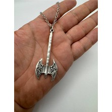Çift Bıçaklı Savaş Balta Desen Kolye – Metal  Zincirli Zamak Kaplama Unisex Gotik Aksesuar