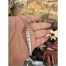 7,62 Kalibre Göktürkçe Türk Yazılı Mermi Kolye – Gümüş Renk Unisex Metal Takı
