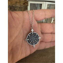 Viking Pusulası Antik Görünümlü Unisex Kolye – Metal  Zincirli, Vegvísir Sembolüyle Koruma