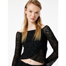 Kare Yaka Uzun Kollu Dantel Detaylı Slim Fit Tişört
