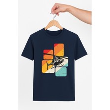 Vecihi Geliyor Parçalı Renkler Helikopter Unisex Tshirt Pilot - Havacı - Uçak Tutkunu