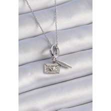 Çarşı Point 316L Çelik Gümüş Renk Kalp Detay Mektup Figür Charm Model Kadın Kolye