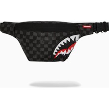 Dripping Sharks In Paris Savvy Crossbody, Şık ve Kullanışlı Çanta