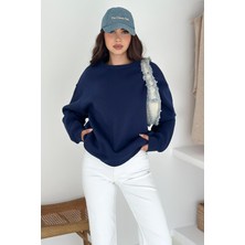 Kadın Oversize Sweatshirt – Rahat Kesim ve Günlük Stil