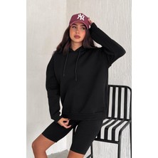 Kadın Oversize Kapüşonlu Sweatshirt – Rahat Kesim & Yumuşak Dokulu