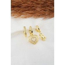 By Zeyna Aksesuar  Kadın Zirkon Taşlı Kalp ve Penguen Figürlü 3'lü Küpe Seti