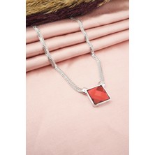 By Zeyna Aksesuar Kadın Özel Tasarım Kare Model Kesme Taşlı Model Yılan Zincirli Kolye