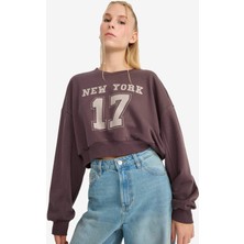 DeFacto Crop Bisiklet Yaka Baskılı Kalın Sweatshirt F8006AX25AU