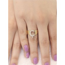 ZEYNEPLİ GOLD 14 Ayar Altın Büyük Ç Harfli Taşlı Yüzük