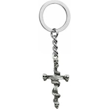 Yılan Sarılı Kurukafa Figürlü Haç Unisex Anahtarlık – Metal Gotik ve Alternatif Aksesuar