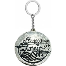 Sagopa Kajmer Figürlü Metal Anahtarlık – Rap & Hip-Hop Aksesuar