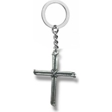 Çivili Haç Figürlü Metal Anahtarlık – Unisex Gotik & Alternatif Aksesuar
