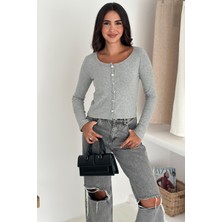 “soft Button” Bluz – Sade Şıklığın Gücü