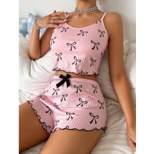 Secretsita Pembe Üstüne Siyah Kurdela Desenli Askılı Şortlu Pijama Takımı