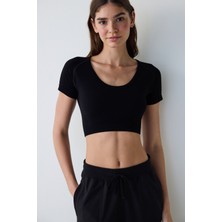 Siyah Dikişsiz Slim Fit Kısa Kollu Crop Spor Üst