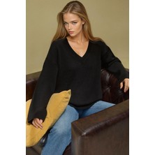 Hiccup Kadın Kalın Örme V-Yaka Kazak Siyah