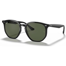 Ray-Ban RB4306 601/71 Unisex Güneş Gözlüğü Retro Stil ve Siyah Çerçeve ile Şıklığı Yakalayın