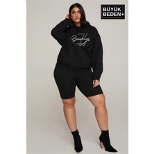 Kadın El Yazılı Brooklyn Baskılı Büyük Beden Ince Kapşonlu Swatshırt SPR25BSWK58