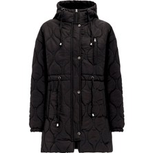 Kapüşonlu Beli Bağcıklı Kısa Kapitone Mont Siyah 6777