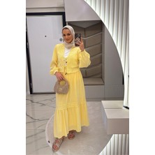 Kadın Sarı Müslin Kumaş Dantel Detaylı Önü Bağlamalı Tesettür Takım