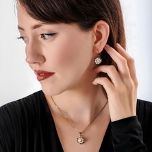 Atelier Leo Handmade Jewellery Güverseli Gül Kadın 2'li Takı Seti Küpe Kolye Takım Bakır El Yapımı Kristal Taşlı Kararma Yapmaz Kutulu