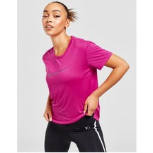 Dri-Fit Swoosh Run Kadın Standart Kesim Spor Tişört