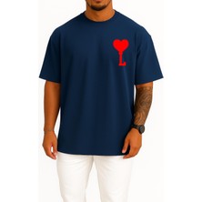 Oversize Kalp ve L Harfi Cep Tasarımlı Unisex T-Shirt