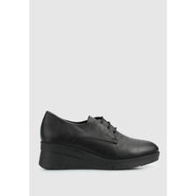 Siyah Deri Kadın Ayakkabı