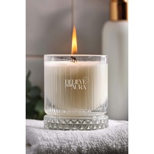 Believe Your Aura Vanilya Kokulu %100 Doğal Soya Mumu Kristal Bardak Aromaterapi 210 cc Bebek Pudrası Özellikli