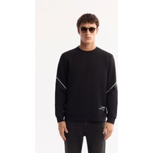 AVVA Erkek Siyah Bisiklet Yaka Pamuklu Bi-Stretch Baskılı Regular Fit Sweatshirt A52Y1258