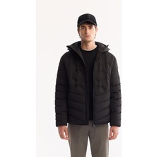 AVVA Erkek Siyah Kapüşonlu Su İtici Rüzgar Geçirmez -5°C Dayanıklı Şişme Regular Fit Mont A52Y6075