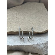 Gümüş Renkli Taşlı Ikili Küpe Seti