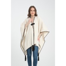 T-Crazy Düz Renk Balıkçı Dikişli Dokuma Triko Panço, Deri ve Düğme Detaylı Püsküllü Kadın Dış Giyim Panço