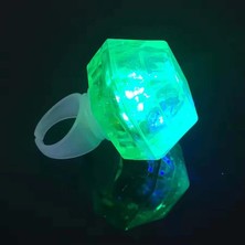 Ynt İthalat Kristal Tasarımlı LED Glow Işıklı 3 Modlu Yeşil Yüzük 3.5 x 5 cm