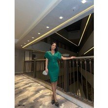 Kadın Dalgıç Krep V Yaka ve Sırt Dekolte Detaylı Elbise