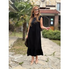 Kadın Omuzlardan Büzgülü Kayık Yaka Fırfırlı Janjan Krep Elbise