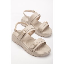 Tonny Black Kadın Bej Sandalet Ayarlanabilir Toka Detayı ile Gün Boyu Konfor Çift Bantlı