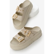 Kadın Bej Yüksek Poli Taban Çift Bantlı Tokalı Terlik