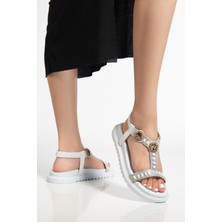 Kadın Beyaz Arkası Lastikli Taş Işlemeli Sandalet