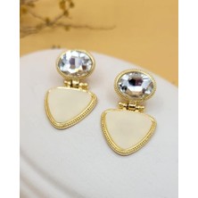 Kristal Taşlı Ekru Üçgen Küpe