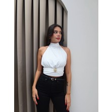 Güneş Aksesuarlı Sırtı Açık Bluz