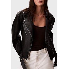 Calvin Klein Relaxed Fit Kemerli Apaş Yaka Biker Deri Ceket LV044C532GBAE Bayan Ceket LV044C532G Bae