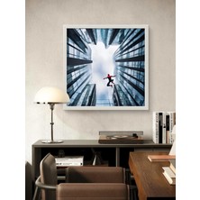 Gökten Atlayan Örümcek Çocuk Odası LED Tablo – 60X60 cm | Sıva Üstü Montajlı, Tak-Çalıştır Sistem