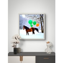 Doğadaki Atlar LED Tablo – 60X60 cm | Sıva Üstü Montajlı, Tak-Çalıştır Sistem, Yapay Zeka Tasarım