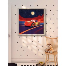 Kırmızı Şimşek Çocuk Odası LED Tablo – 60X60 cm | Sıva Üstü Montajlı, Tak-Çalıştır Sistem, Arapuarlı