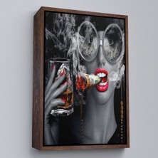 Çerçeveli Dekoratif Kanvas Tablo, Dolar ile Gözlüklü Sigara Içen Kadın TABLOSU-7797