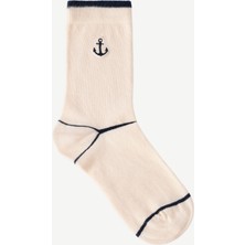 Nakış Detaylı Uzun Çorap