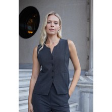 Kadın Çizgili Ekose Flato Cepli Düğmeli Hafif Esnek Kumaş Yelek-Antrasit Çizgi