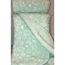 Özdilek Mint Renkli Embos Peluş Bebek Battaniyesi 100X120 cm Düz Desen ile Rahat Kullanım Sağlar