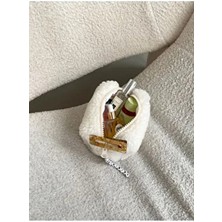 Enc Home Puffy Kadın Makyaj Çantası Bej Renkli Ergonomik Tasarım ile Şık Görünüm Sunuyor